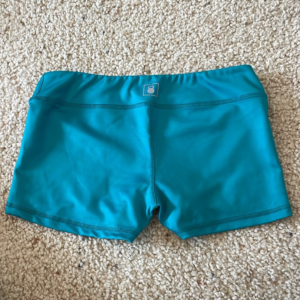2POOD Shorts